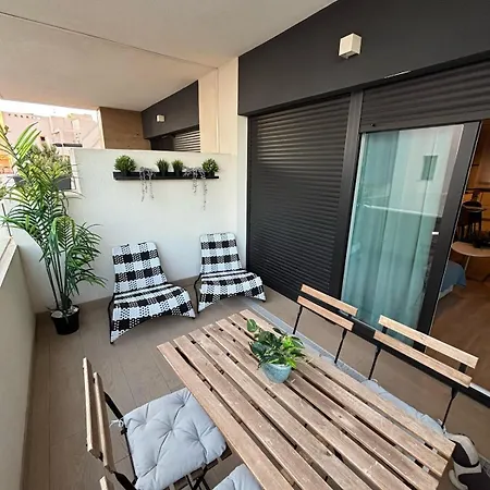 Cozy 3br, 5min To Beach, 20min Almeria Center Lejlighed Retamar (Almeria)