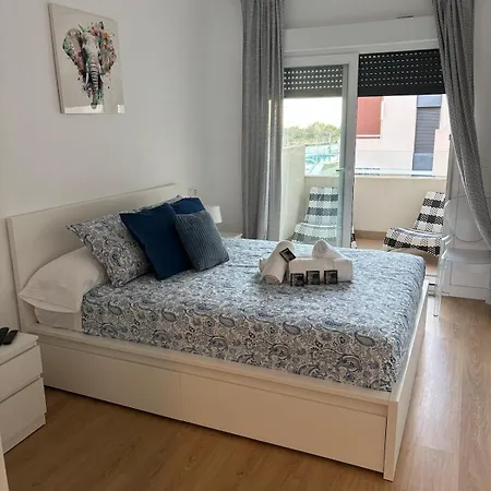 Apartment Cozy 3br, 5min To Beach, 20min Almeria Center Retamar (Almeria)