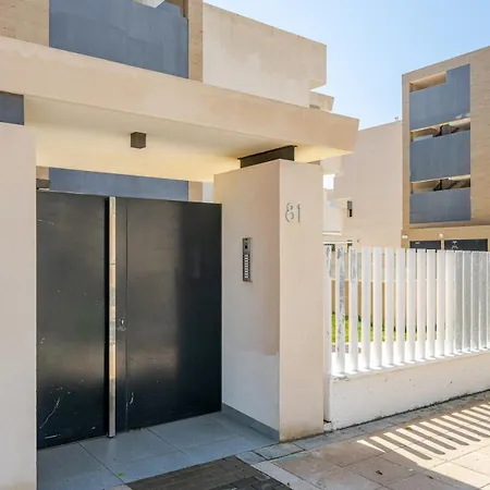 Apartment Cozy 3br, 5min To Beach, 20min Almeria Center Retamar (Almeria)