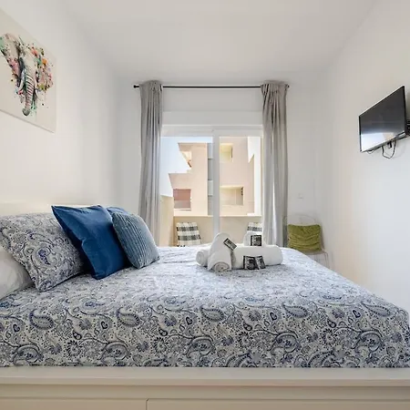 Cozy 3br, 5min To Beach, 20min Almeria Center Apartment *